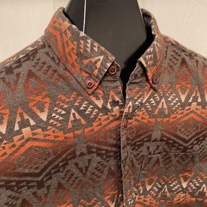 American Eagle Outfitters Button up Shirt-Size Medium-classic fit